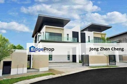 Freehold 4R4B 0DP 2 Storey 22x80 Extra Land , Selangor, Kajang