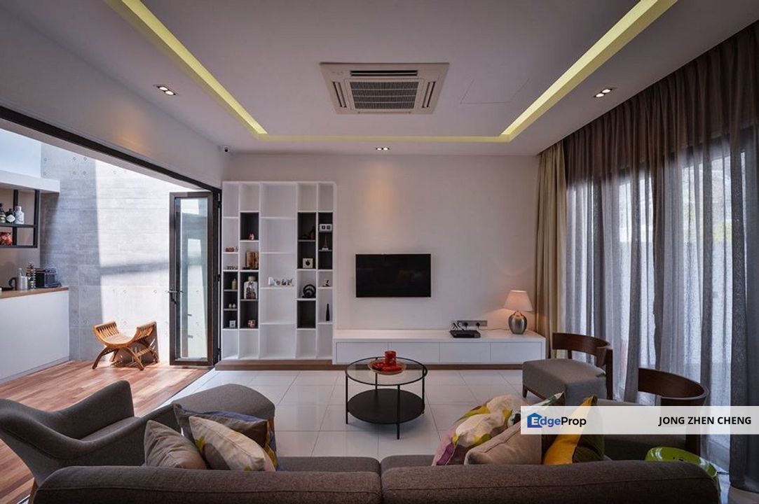 Cpmplted 3 Storey superlink Bigger Than Bungalow 3500sqft 6 Rooms, Selangor, Puchong South