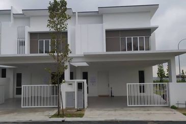 Taman Amanputra, Puchong South