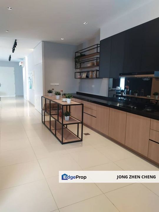 Puchong 3 Sty Hilltop 6 Carpark Big Land, Selangor, Puchong South