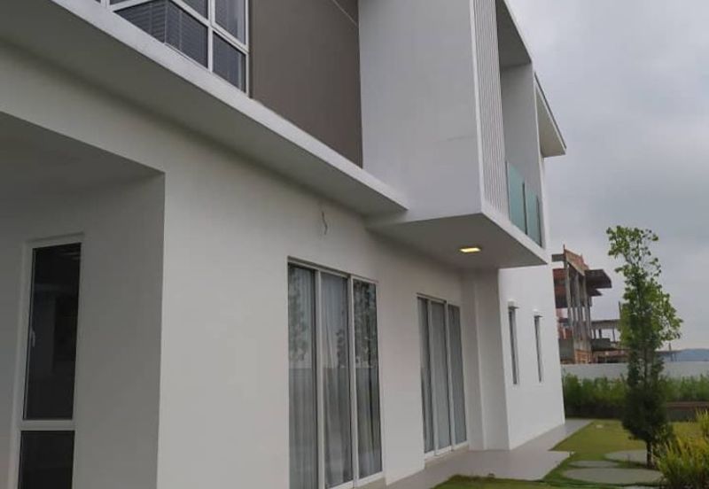 Taman Amanputra, Puchong South