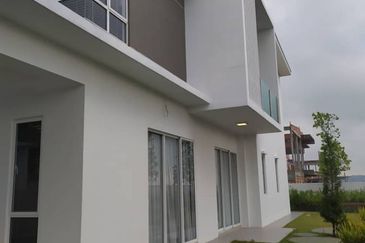 Taman Amanputra, Puchong South