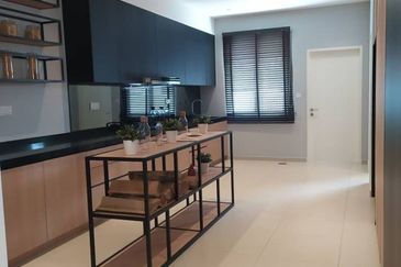 Taman Amanputra, Puchong South