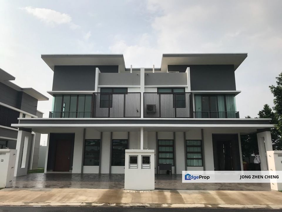 Puchong Completed 3 Storey Superlink 22x85 0DP Great community, Selangor, Puchong South