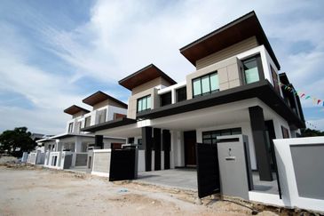 Puchong New Completed Semi D & Bungalow 3900sqft