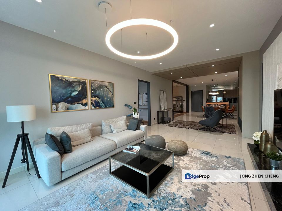 BIGGEST CONDO in Puchong 2415sqft | 5Rooms 5Baths Only 700k For Bumi discount, Selangor, Puchong