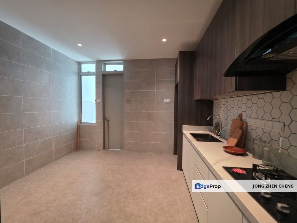 Bumi Discount start from Dec 2025 , 2000sqft only 630k, Selangor, Puchong