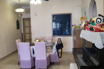 Royal Domain Sri Putramas II