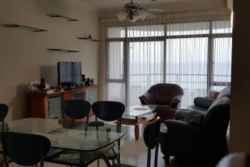 Marina Tower, Ratu Mutiara