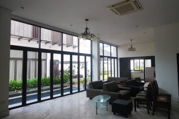 Perdana Lakeview East