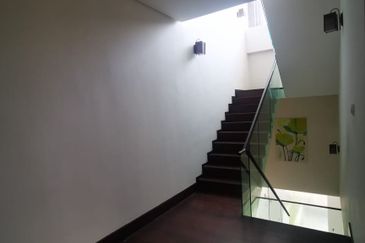 Perdana Lakeview East