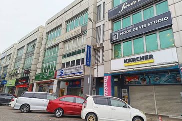4 Storey Intermediate Shop @ Bandar Puteri Puchong