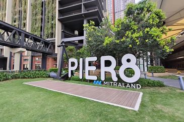 Gravit8 @ Klang South