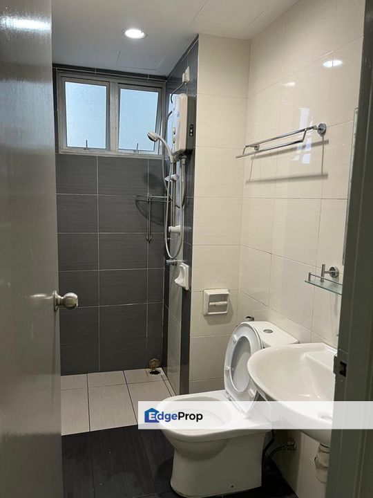 Partly Furnished | MUTIARA ANGGERIK Sek 15 Shah Alam Dataran Otomobil, Selangor, Shah Alam