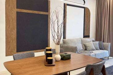 Renai Jelutong Residences