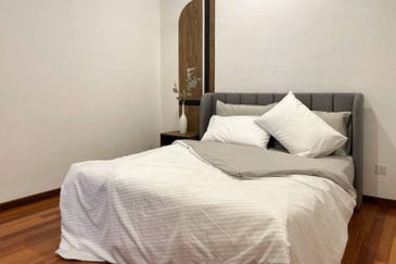 Renai Jelutong Residences