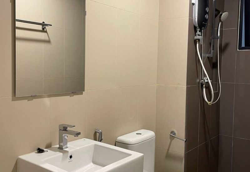 Renai Jelutong Residences