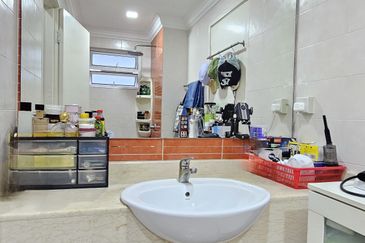 Sterling Condominium