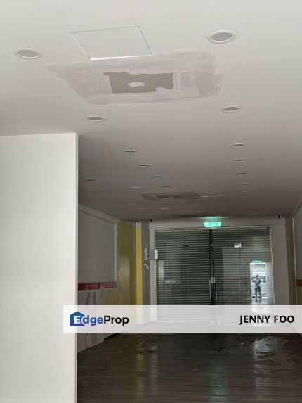 Ground Floor Reno Alam Avenue 2 Shah Alam Seksyen 16 near Puspakom, Selangor, Shah Alam