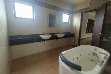 Cahaya SPK, Seksyen U9