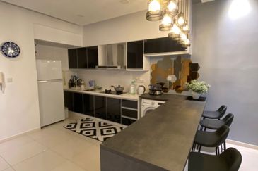 Renai Jelutong Residences