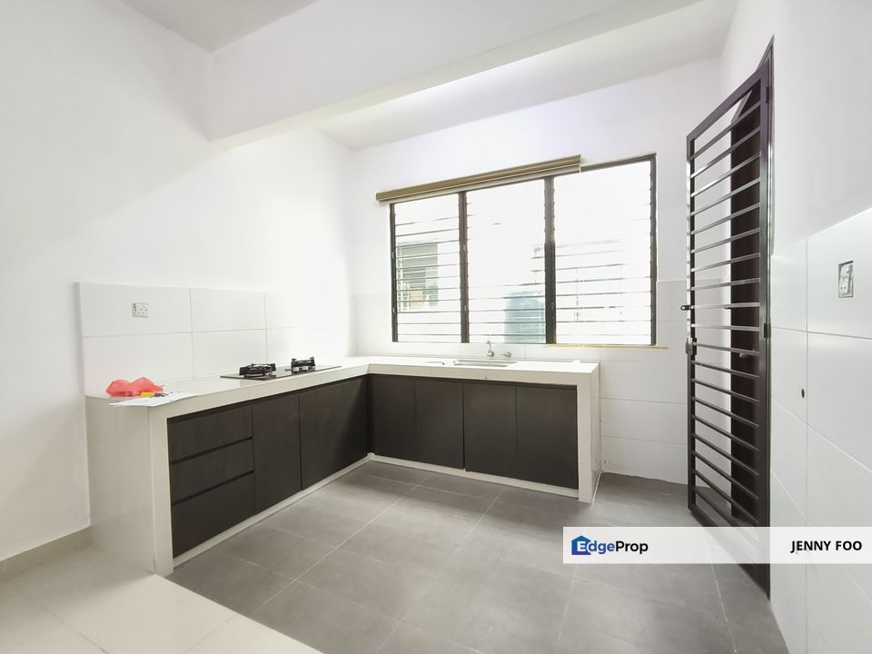 Partly Furnish Aircon 2.5sty House Ken Rimba Jimbaran Shah Alam Sek16, Selangor, Shah Alam