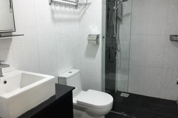 V12 Sovo (Menara Suria)