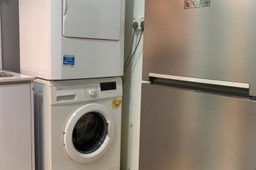 V12 Sovo (Menara Suria)