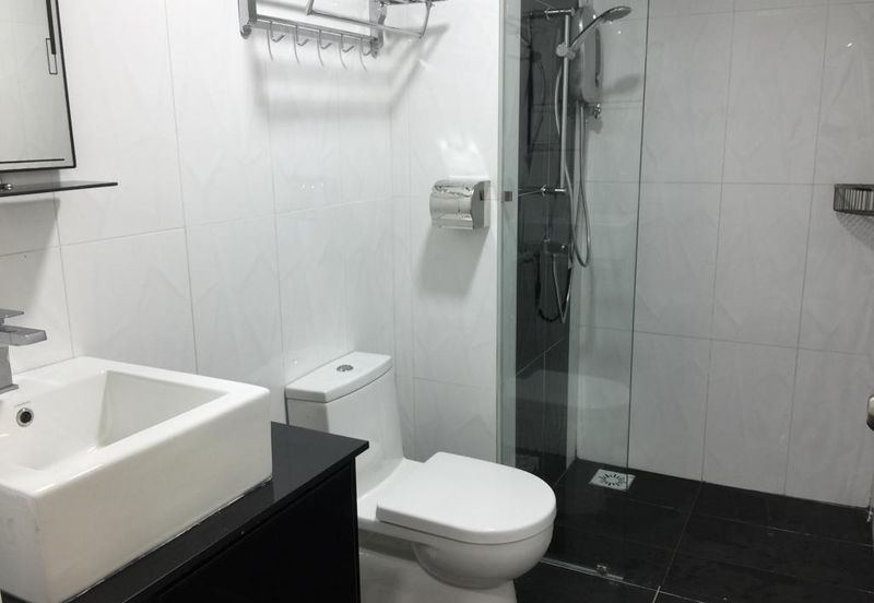 V12 Sovo (Menara Suria)