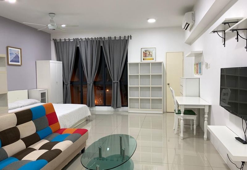 V12 Sovo (Menara Suria)