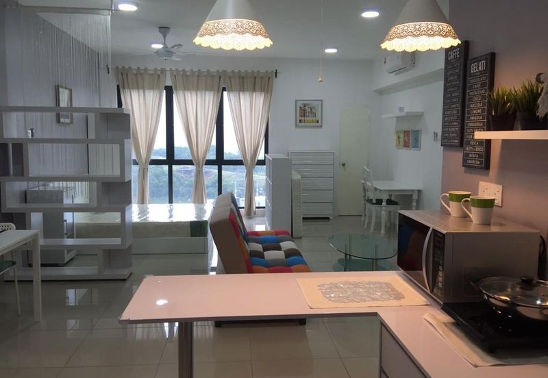 V12 Sovo (Menara Suria)