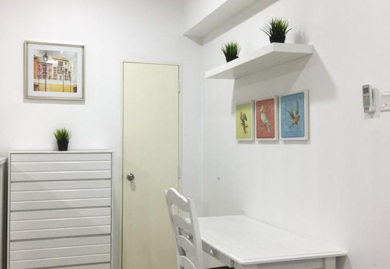 V12 Sovo (Menara Suria)