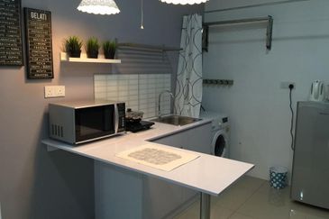 V12 Sovo (Menara Suria)