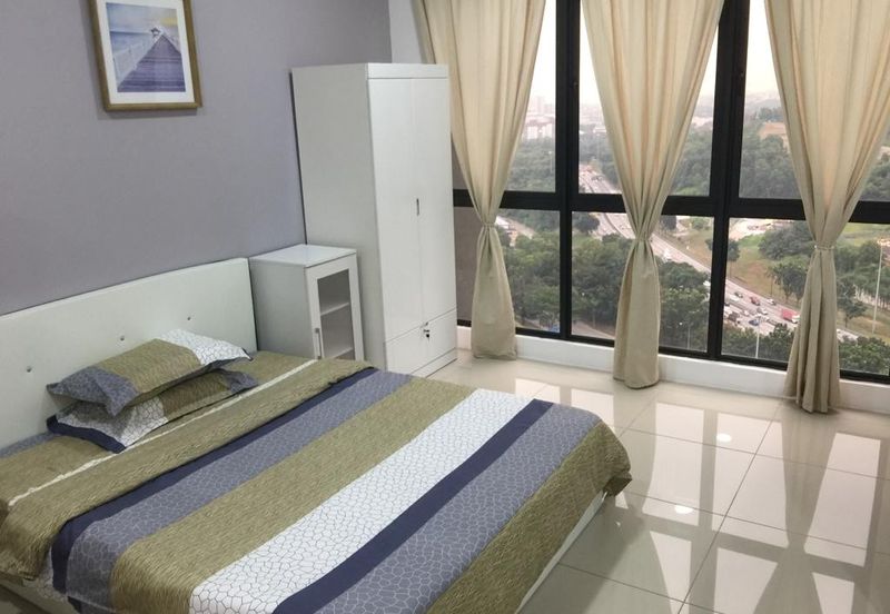 V12 Sovo (Menara Suria)