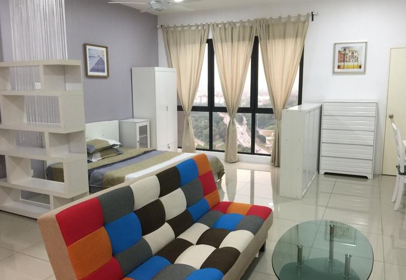 V12 Sovo (Menara Suria)