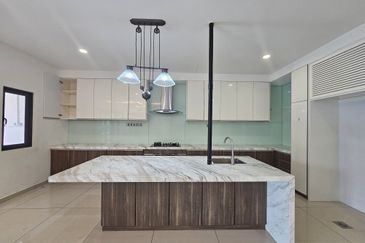 Cahaya SPK, Seksyen U9