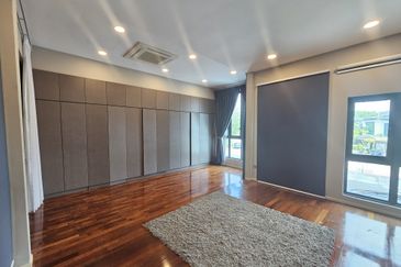 Cahaya SPK, Seksyen U9