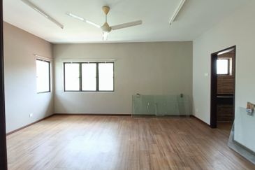 Cahaya SPK, Seksyen U9