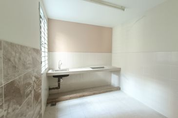 Cahaya SPK, Seksyen U9