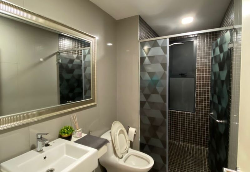 Renai Jelutong Residences