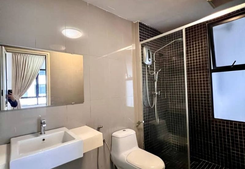 Renai Jelutong Residences