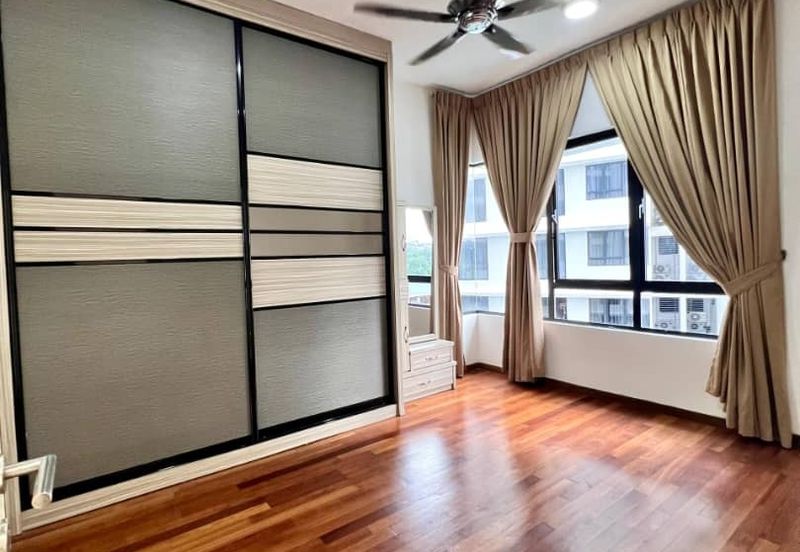 Renai Jelutong Residences