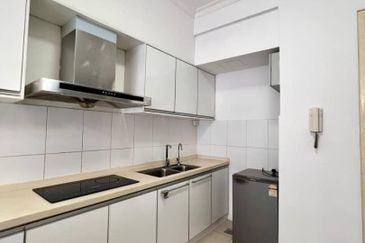 Renai Jelutong Residences