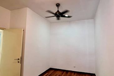 Renai Jelutong Residences