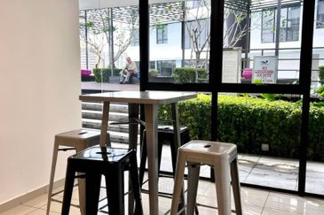 Renai Jelutong Residences