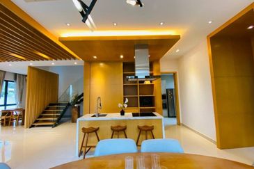 Taman Gembira, Jenjarom