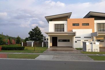 Putrajaya CASHBACK 30K!!! FREEHOLD 26X80 Teres 