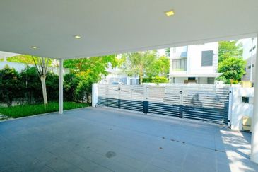 Putrajaya 5Room + 4 Bathroom extra land 3000sf