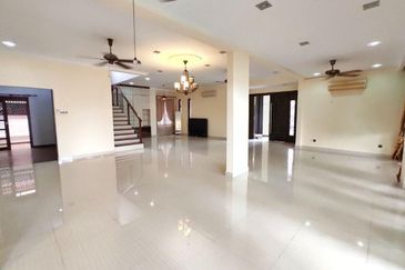 Cyberjaya -  Owner Urgent jual ! PM FAST !