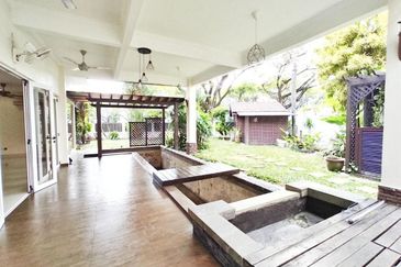 Cyberjaya -  Owner Urgent jual ! PM FAST !